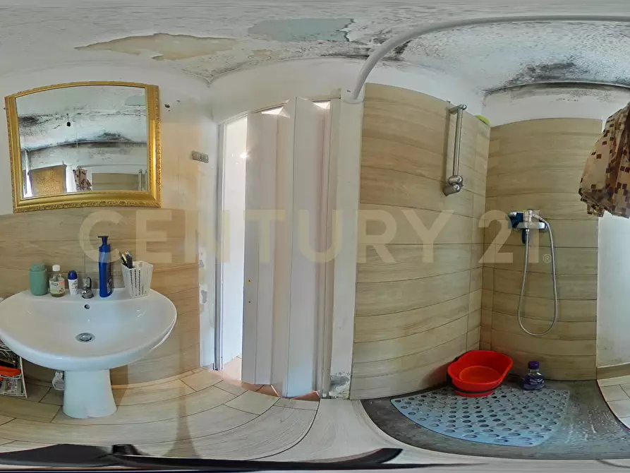 Immagine 53 di Porzione di casa in vendita  in Via Giudice 10 a Catania