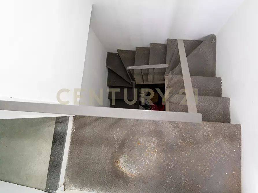 Immagine 29 di Appartamento in vendita  in Via Cordai 96 a Catania