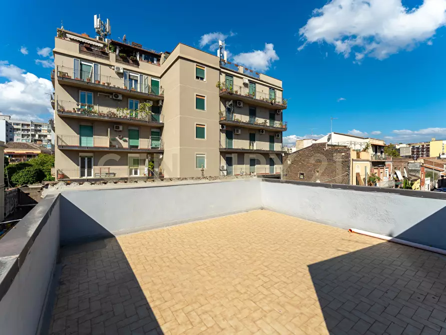 Immagine 36 di Terratetto in vendita  in Via Stazzone 149 a Catania