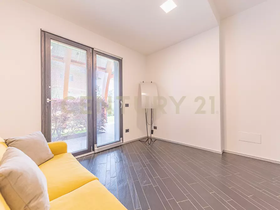 Immagine 60 di Villa in vendita  in Via Palmoli 27 a Roma