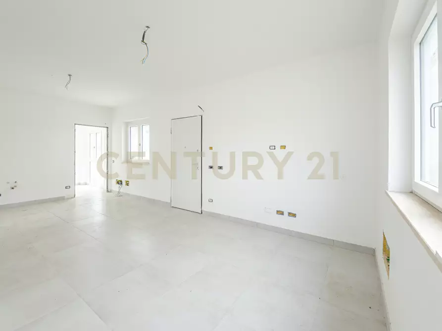 Immagine 25 di Villa in vendita  in Via della Marranella di Marino 94 a Roma