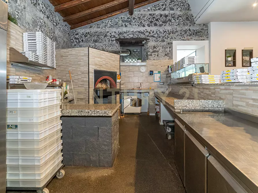 Immagine 73 di Casa indipendente in vendita  in Via Giuseppe Garibaldi 68-70-72 a Nicolosi