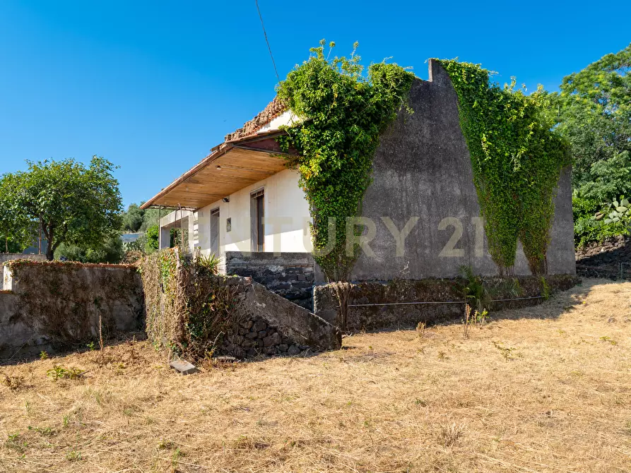 Immagine 12 di Rustico / casale in vendita  in Via Castelnuovo Don Bosco 32 a Acireale