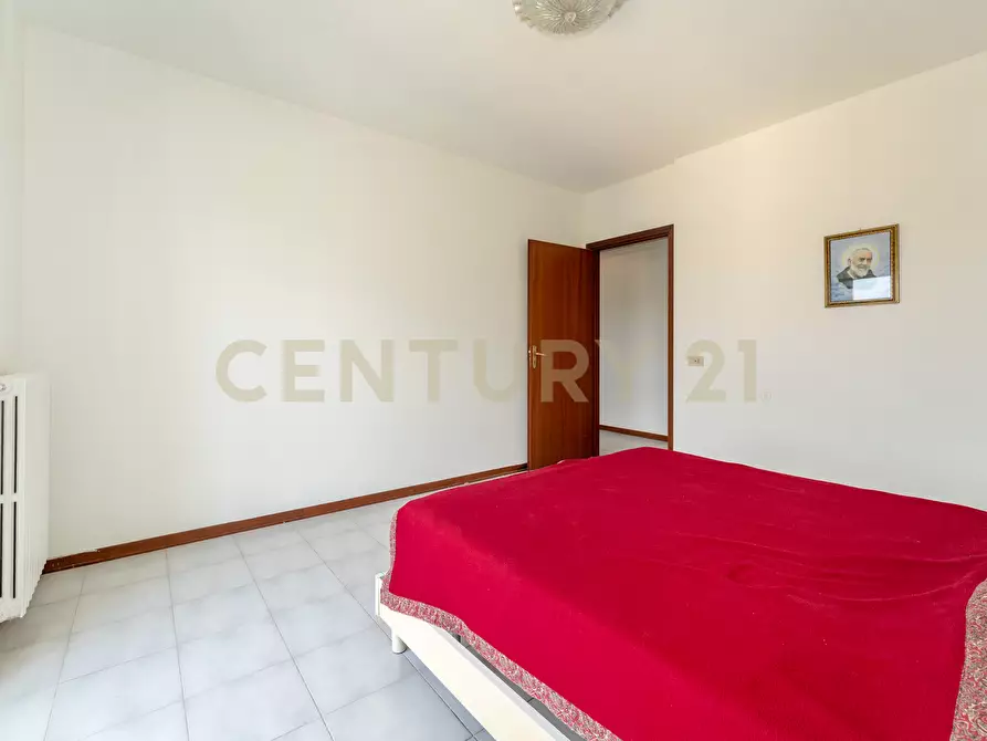 Immagine 39 di Quadrilocale in vendita  in Viale Librino 1 a Catania