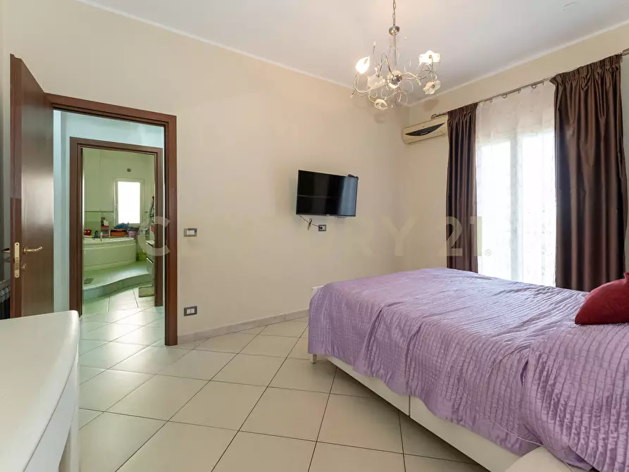 Immagine 42 di Pentalocale in vendita  in Via Cesare Battisti 34 a Belpasso