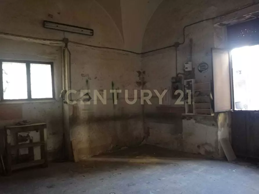 Immagine 27 di Trilocale in vendita  in Via F. Bianco 1 a Catania