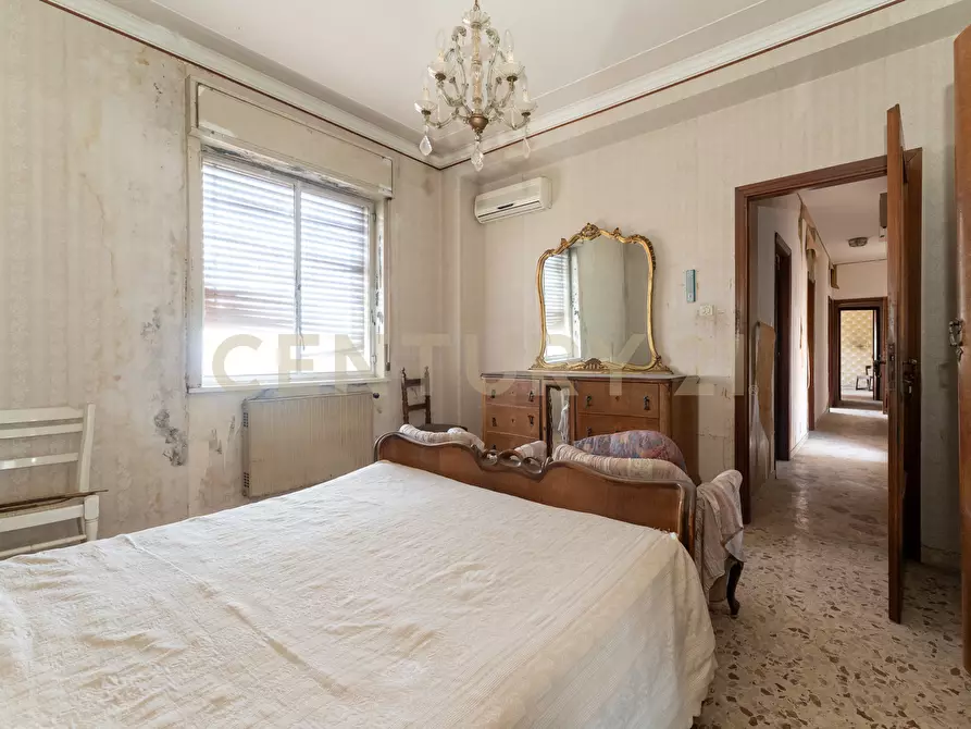 Immagine 46 di Pentalocale in vendita  in PIazza Indipendence 3 a Misterbianco