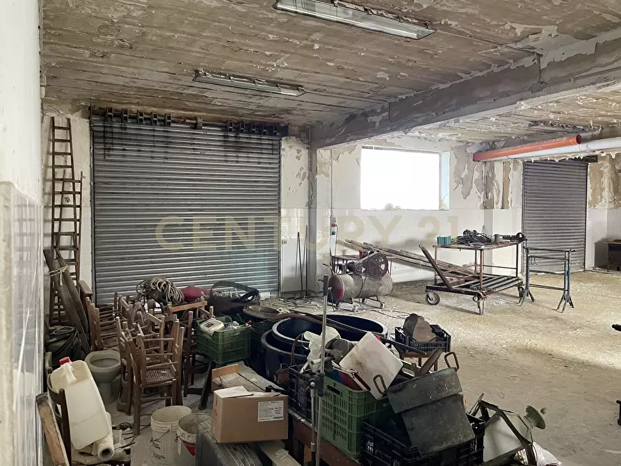 Immagine 45 di Attività artigianale in vendita  in Via Santisi a Motta D'affermo