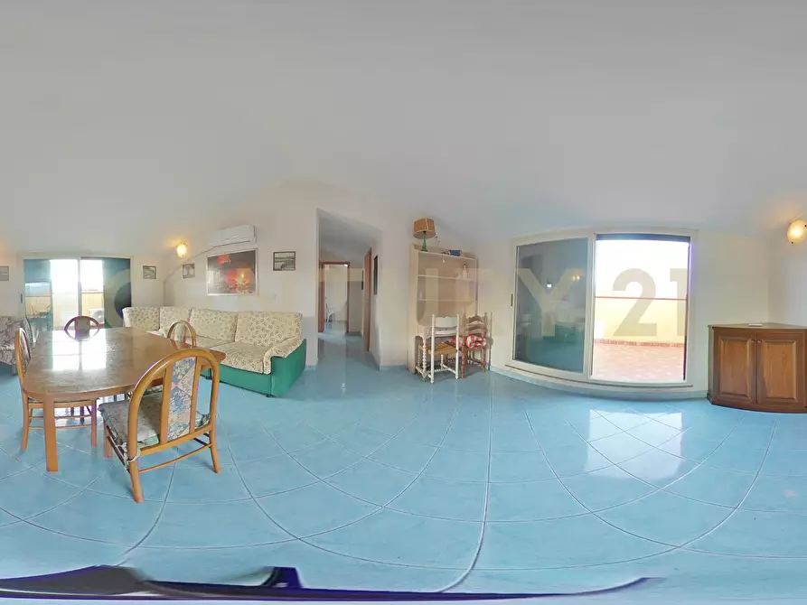 Immagine 110 di Mansarda in vendita  in Via Spiaggia 39 a Mascali