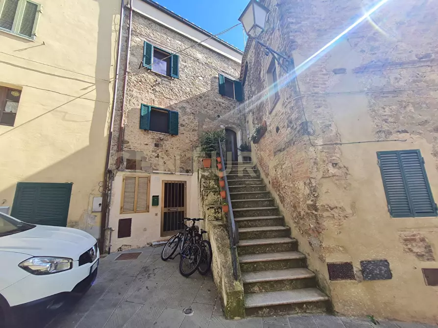 Immagine 2 di Casa semindipendente in vendita  in Via Volterra 20 a Cinigiano