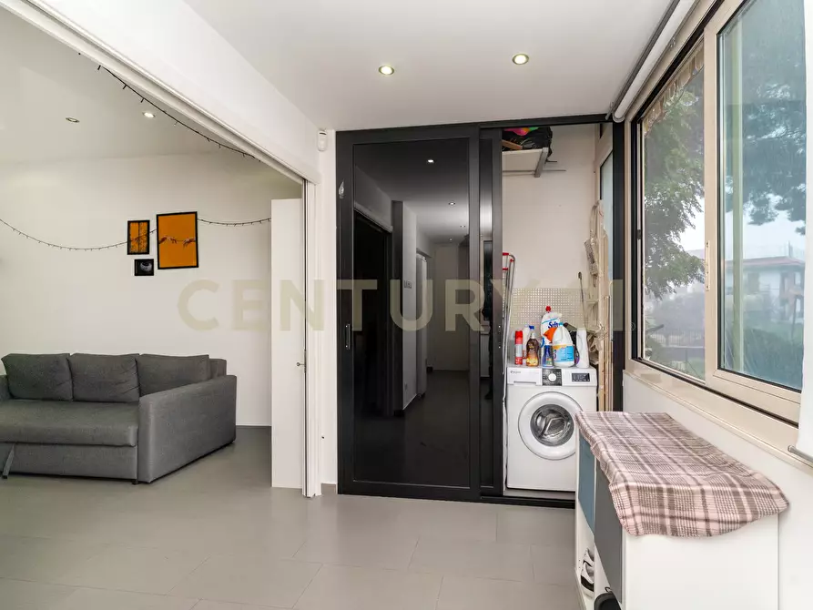 Immagine 14 di Bilocale in vendita  in Via Livorno 101 a Aci Castello