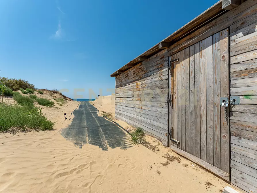 Immagine 10 di Villa in vendita  in Contrada Granelli 5 a Pachino