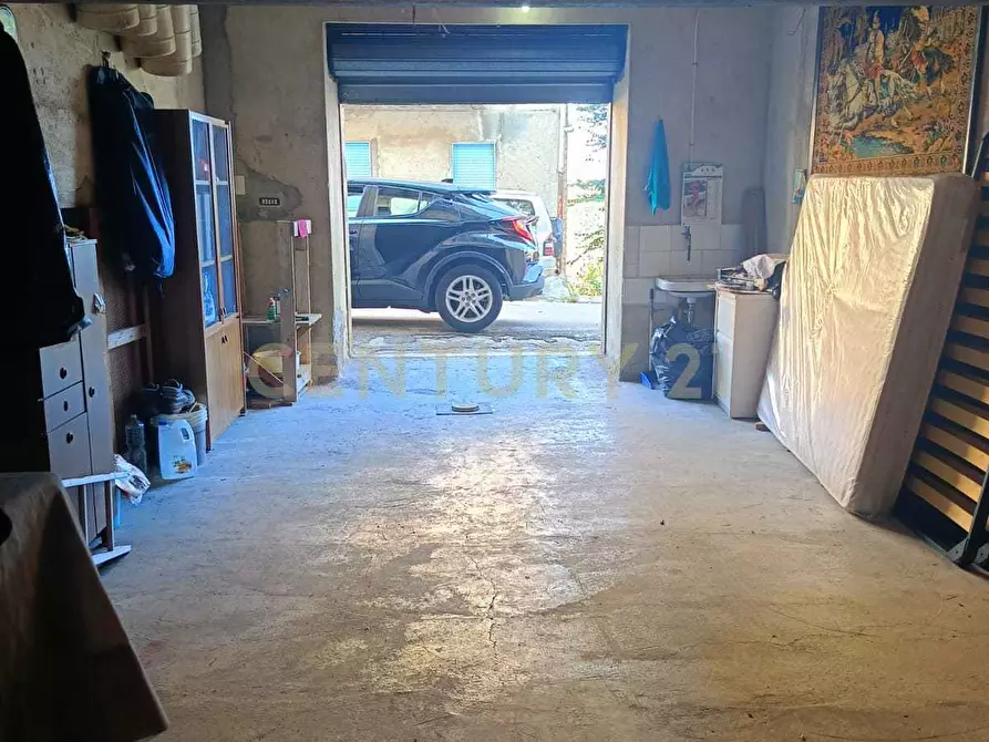 Immagine 20 di Trilocale in vendita  in Via Umberto 182 a Caronia