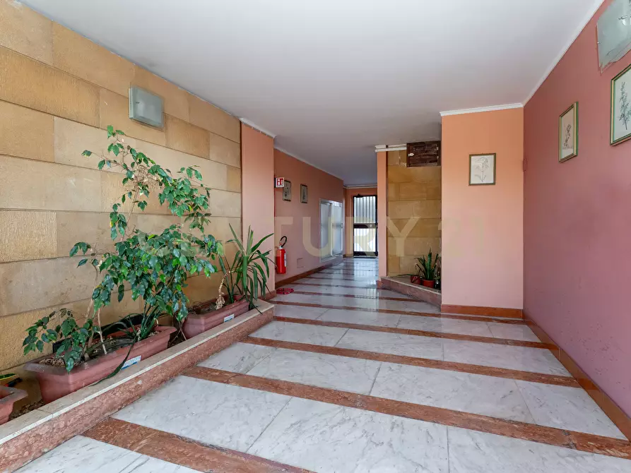 Immagine 7 di Trilocale in vendita  in Via Novaluce 48 a Tremestieri Etneo