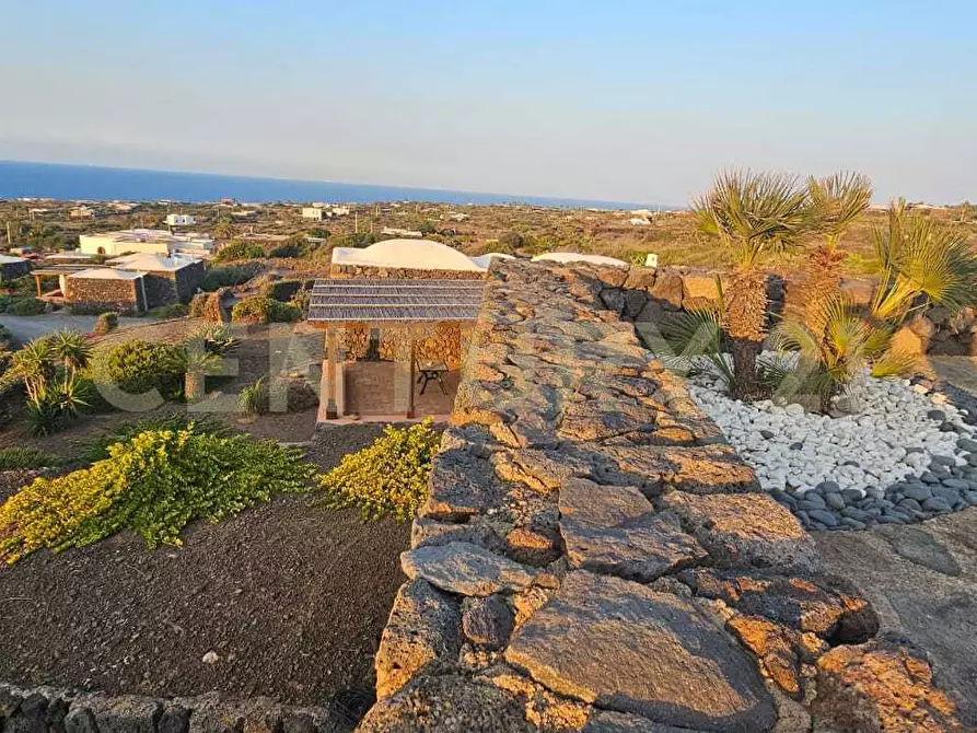Immagine 27 di Casa indipendente in vendita  in Vicolo del Tufo 12 a Pantelleria
