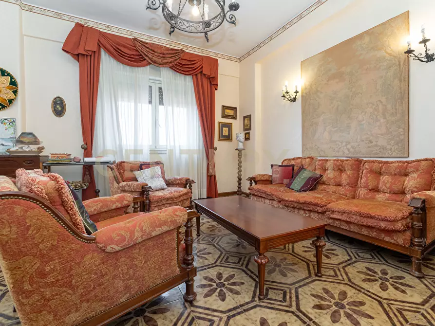 Immagine 8 di Pentalocale in vendita  in Via Madonna delle Lacrime 64 a Catania