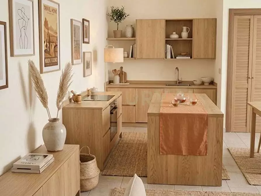 Immagine 36 di Palazzo in vendita  in Via Rione Sofia 6 a Carini