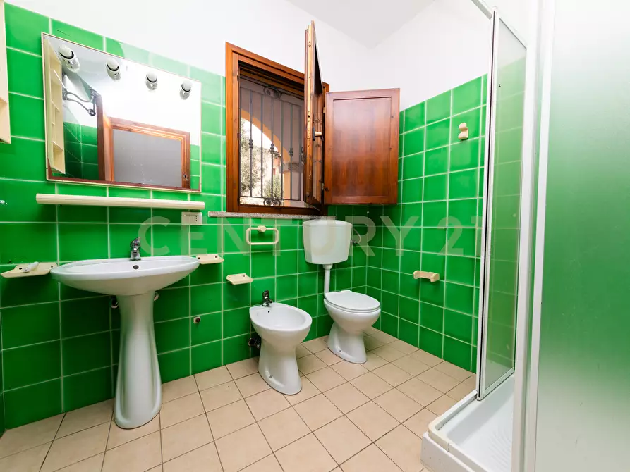 Immagine 16 di Casa indipendente in vendita  in Via Madrid a San Teodoro