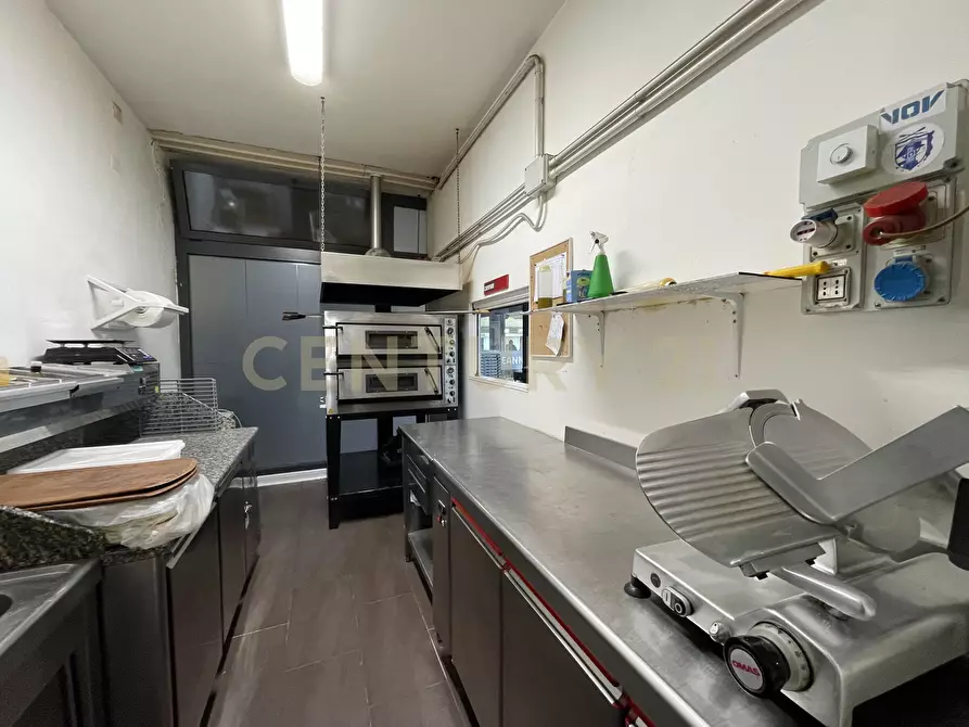 Immagine 11 di Pizzeria / Pub in vendita  in Piazza Primo WongherPIAZZA PRIMO WONGHER a Monte Argentario