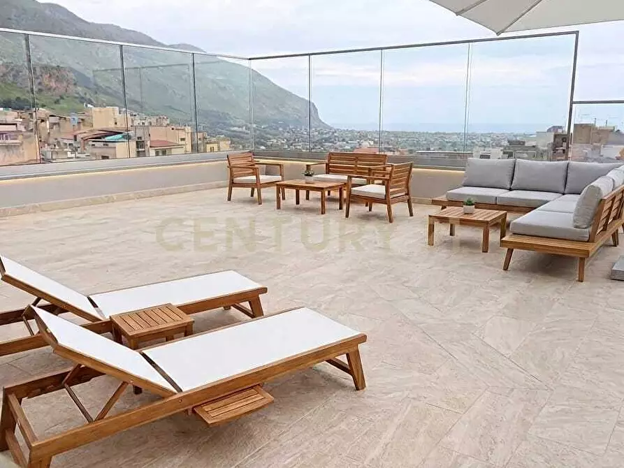 Immagine 2 di Trilocale in vendita  in Via Badalamenti a Carini