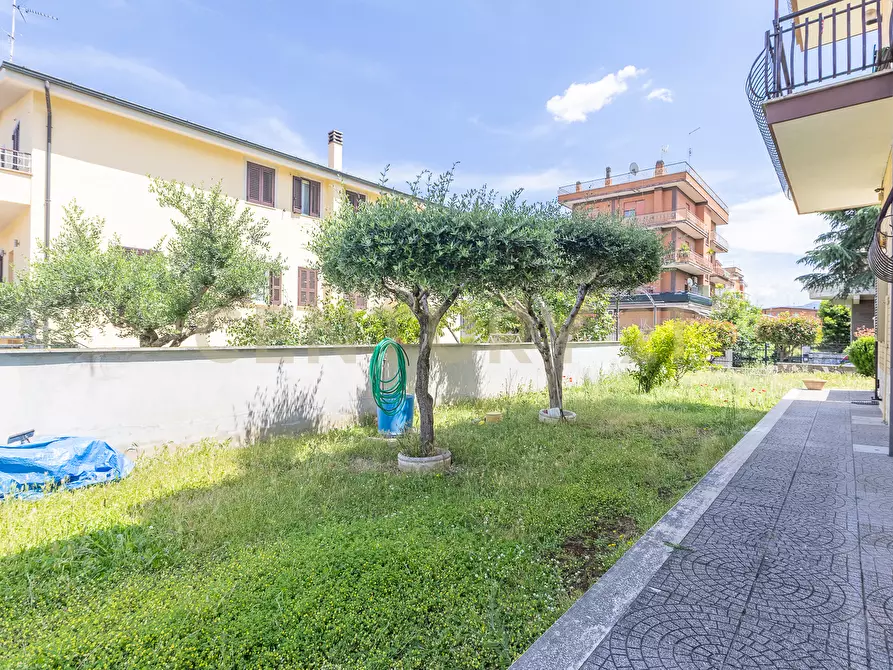 Immagine 44 di Trilocale in vendita  in Via Francavilla Fontana 37 a Roma