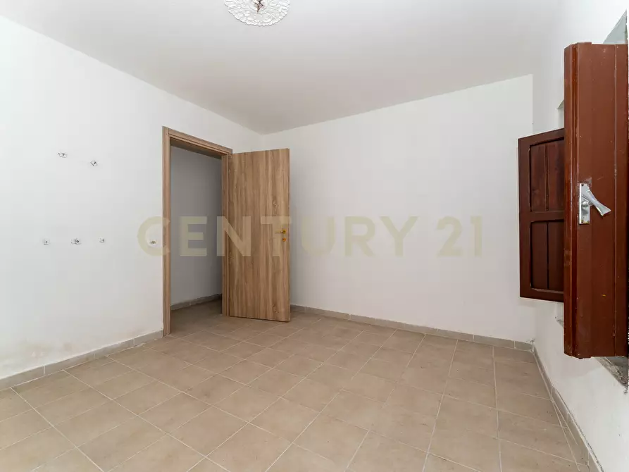 Immagine 31 di Quadrilocale in vendita  in Stradale Cravone 105 a Catania