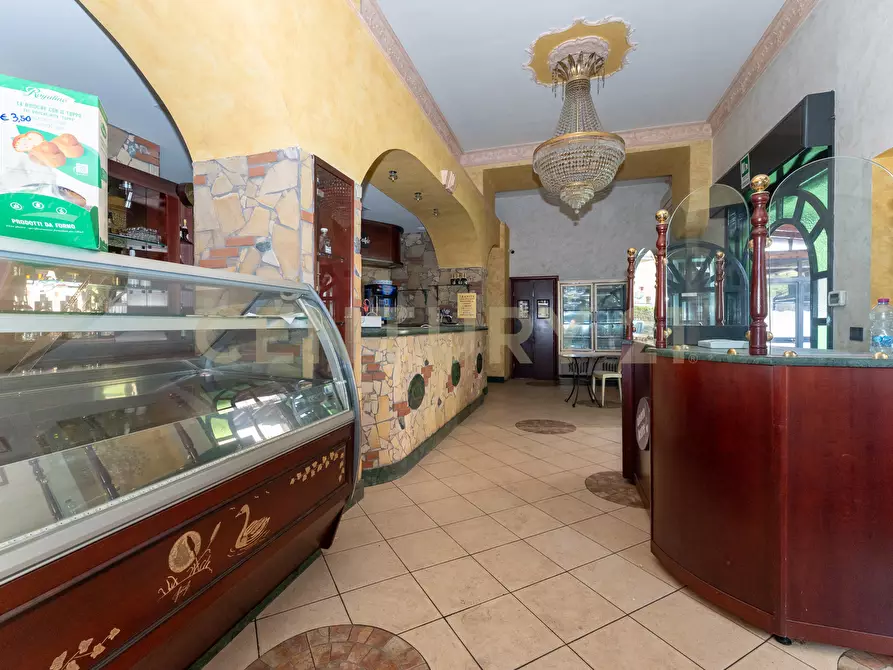 Immagine 14 di Bar / Ristorante in vendita  in Viale Papa Giovanni XXIII 46 a Camporotondo Etneo