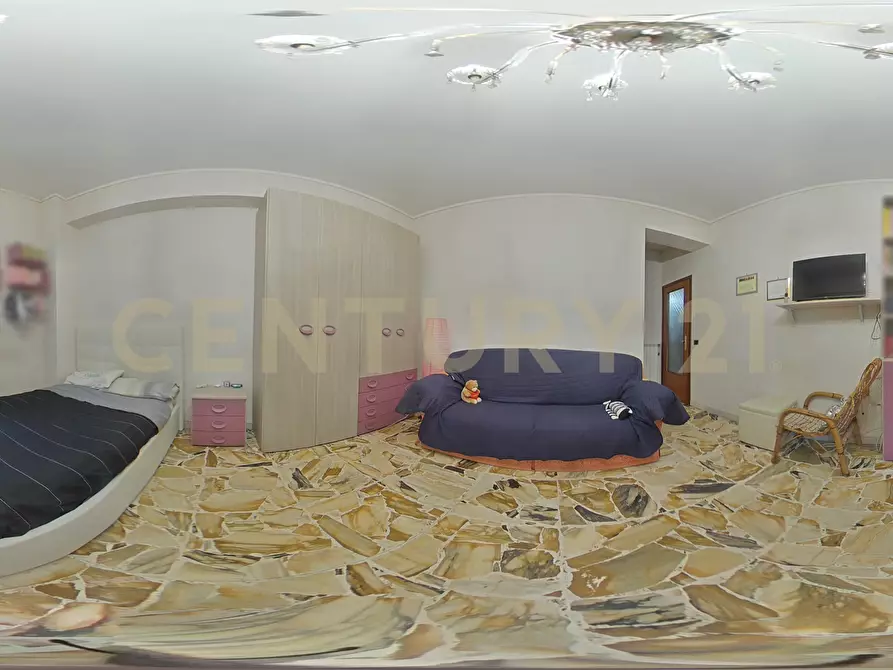 Immagine 43 di Pentalocale in vendita  in Via Goffredo Mameli 4 a Belpasso