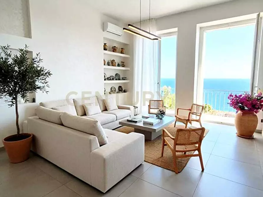 Immagine 5 di Villa in vendita  in Via Lido 154 a Sciacca