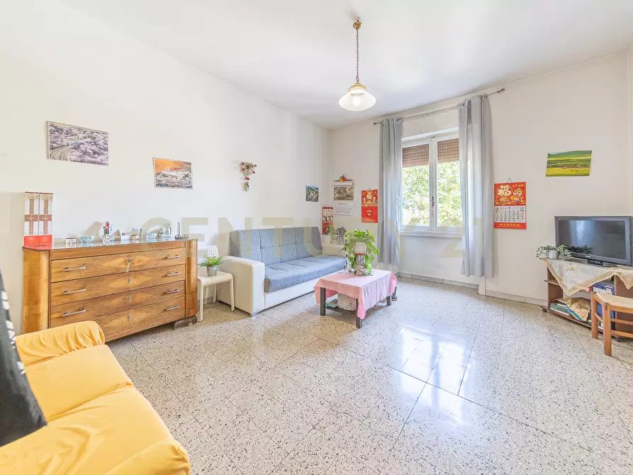 Immagine 1 di Trilocale in vendita  in Via Rosa Guarnieri Carducci 3 a Roma