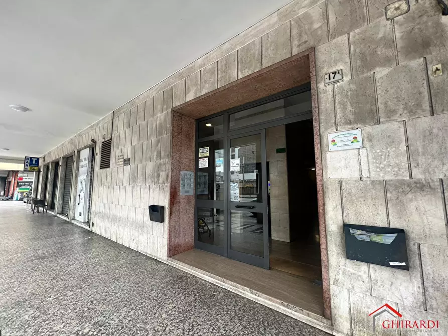 Immagine 40 di Bilocale in vendita  in VIA GIACOMO PUCCINI 17A a Genova