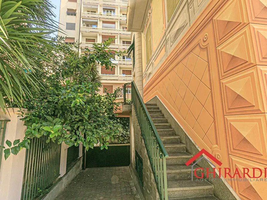 Immagine 30 di Trilocale in affitto  in VIA DON LUIGI PERRONE 23 a Genova