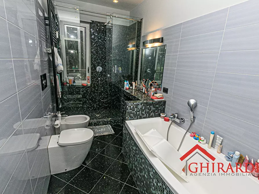 Immagine 25 di Trilocale in vendita  in VIA BRISCATA 33 a Genova