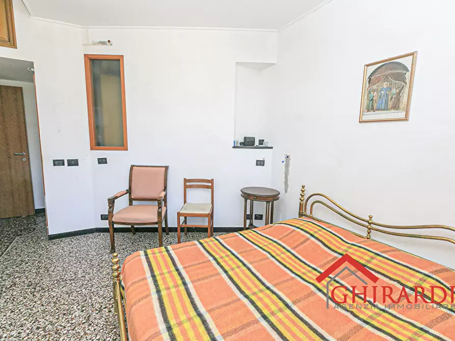 Immagine 15 di Trilocale in vendita  in VIA CHIARAVAGNA 7 a Genova