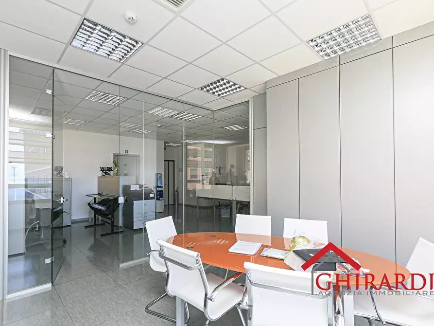 Immagine 14 di Ufficio in vendita  in Via delle Nuove Tecnologie Enrico Albareto 21 a Genova