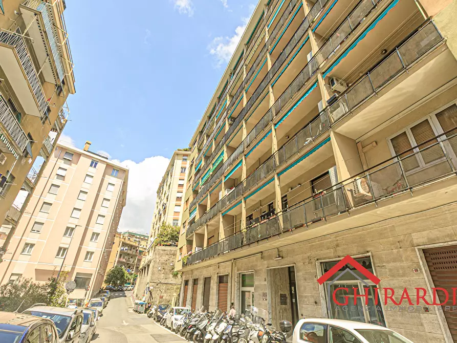 Immagine 35 di Trilocale in vendita  in VIA DONAVER 23 a Genova