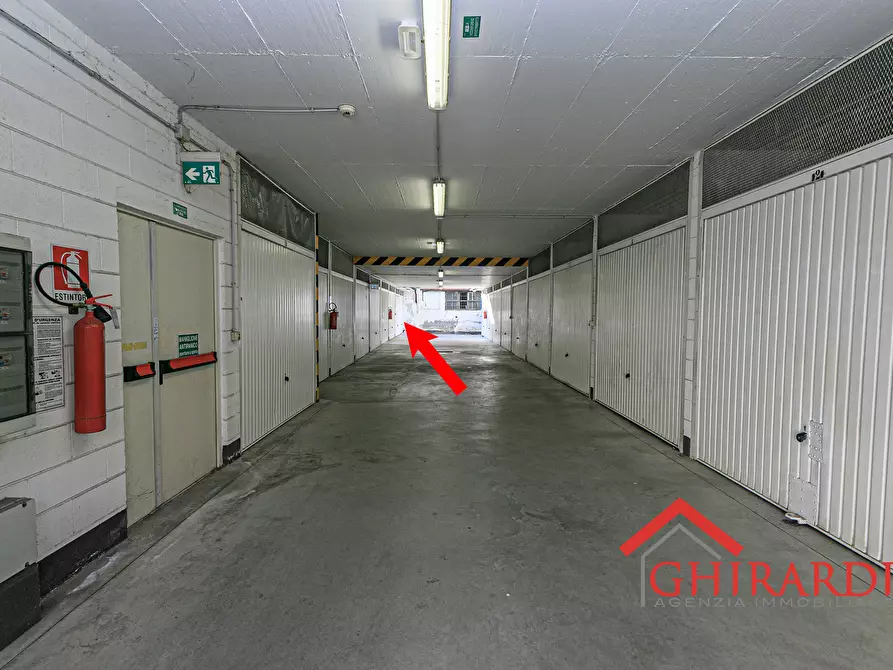 Immagine 8 di Garage in vendita  in Via Chiaravagna 77 R a Genova