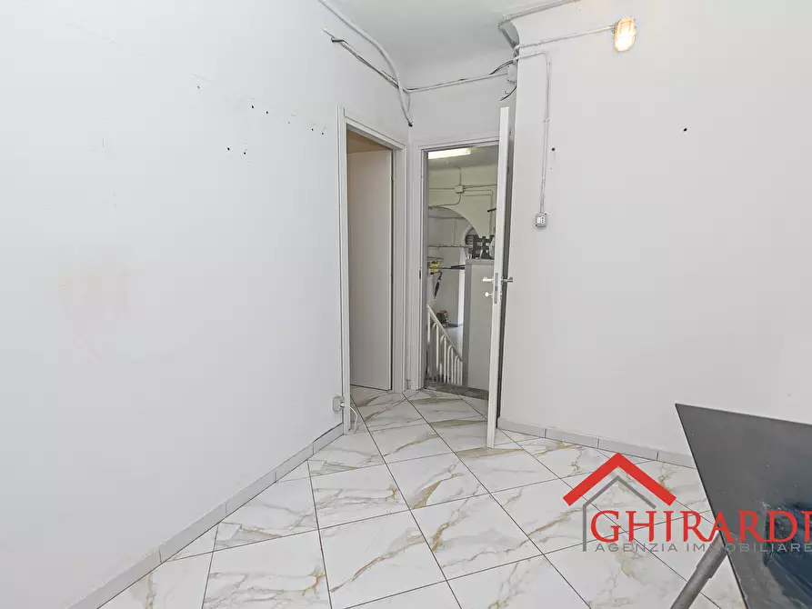 Immagine 15 di Magazzino in vendita  in VIA GAETANO DONIZETTI 73R a Genova