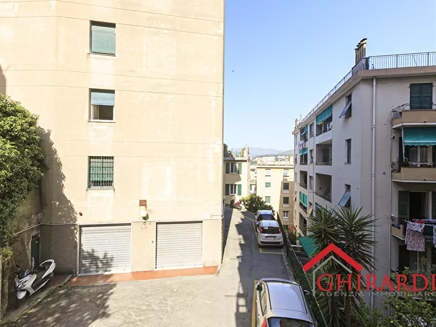 Immagine 27 di Bilocale in vendita  in Via Antonio Sant'Elia 21 a Genova
