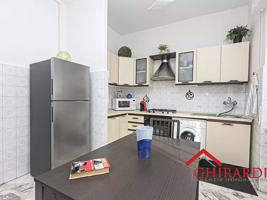 Immagine 9 di Bilocale in vendita  in Piazza Silvio Arrivabene 7a a Genova