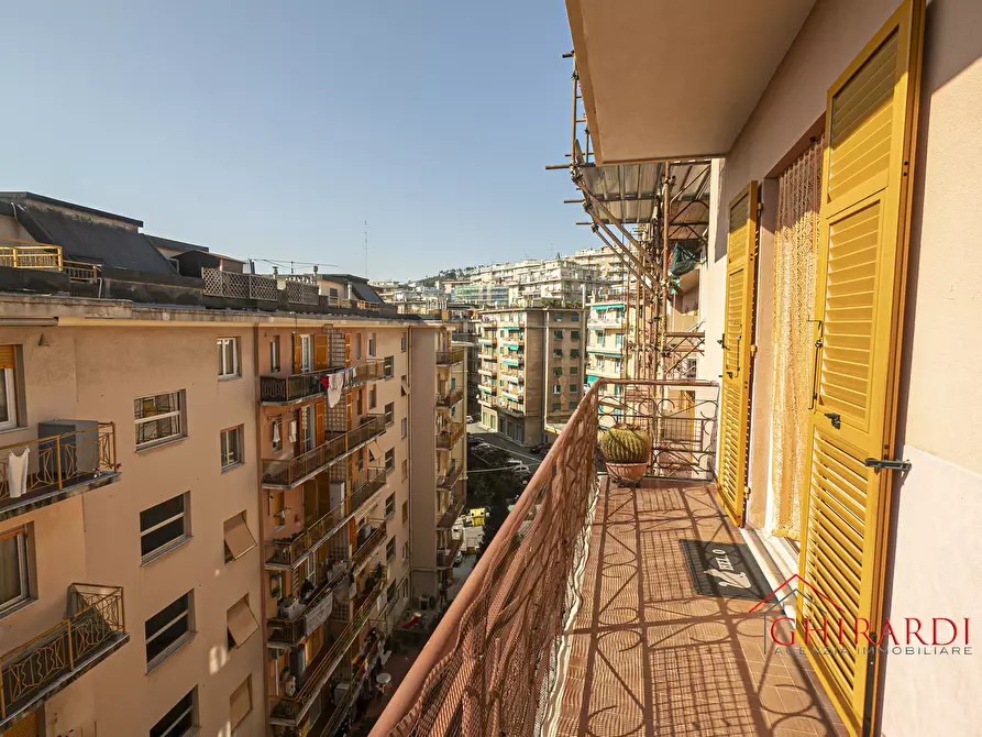 Immagine 35 di Quadrilocale in vendita  in Via Gian Pietro Sery 7 a Genova