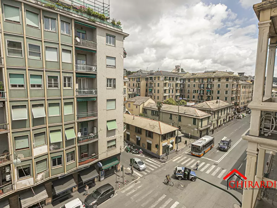 Immagine 42 di Trilocale in affitto  a Genova