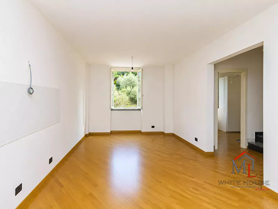 Immagine 2 di Trilocale in vendita  in Via Fra Giovanni Angelo Montorsoli 3 a Genova