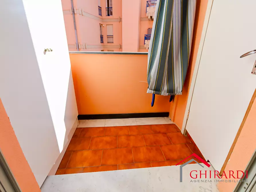 Immagine 24 di Trilocale in vendita  in VIA F. RAVASCHIO 17 a Genova