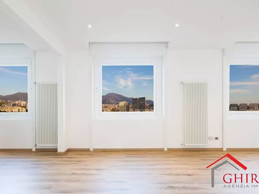 Immagine 4 di Quadrilocale in vendita  in Corso Andrea Podestà 8 a Genova