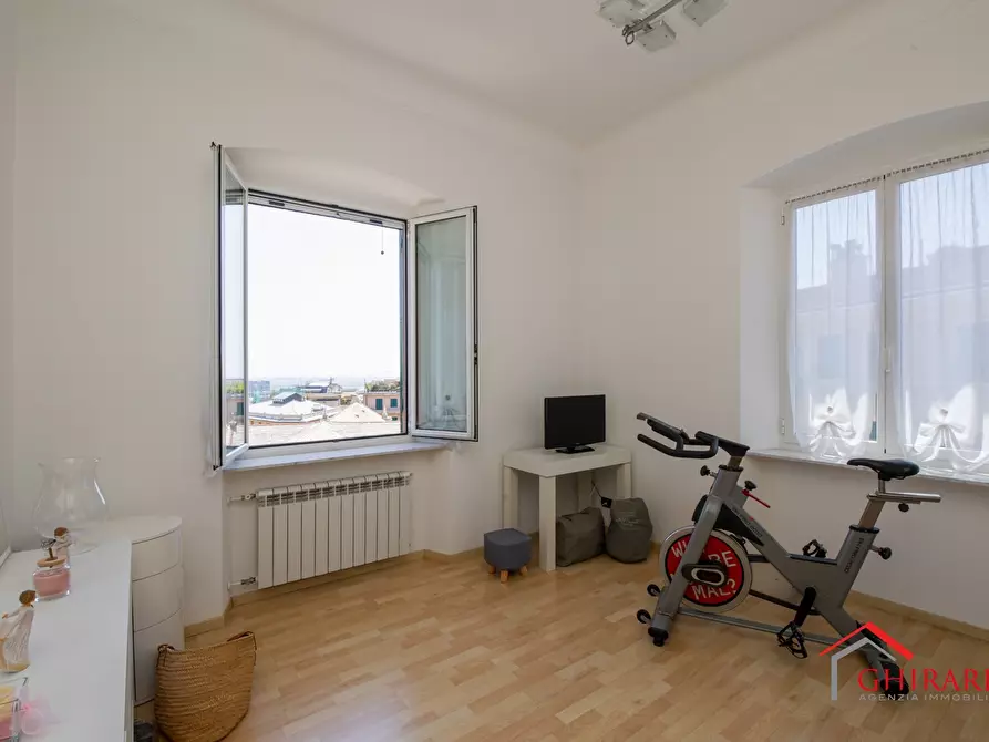 Immagine 14 di Quadrilocale in vendita  in Via Domenico Oliva 7 a Genova