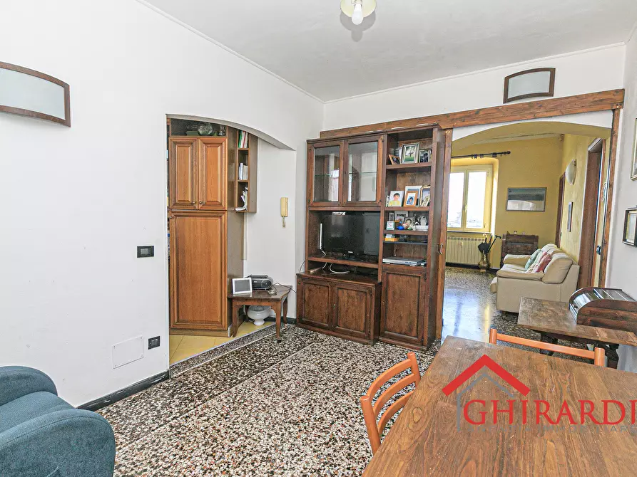 Immagine 12 di Trilocale in vendita  in VIA CHIARAVAGNA 7 a Genova