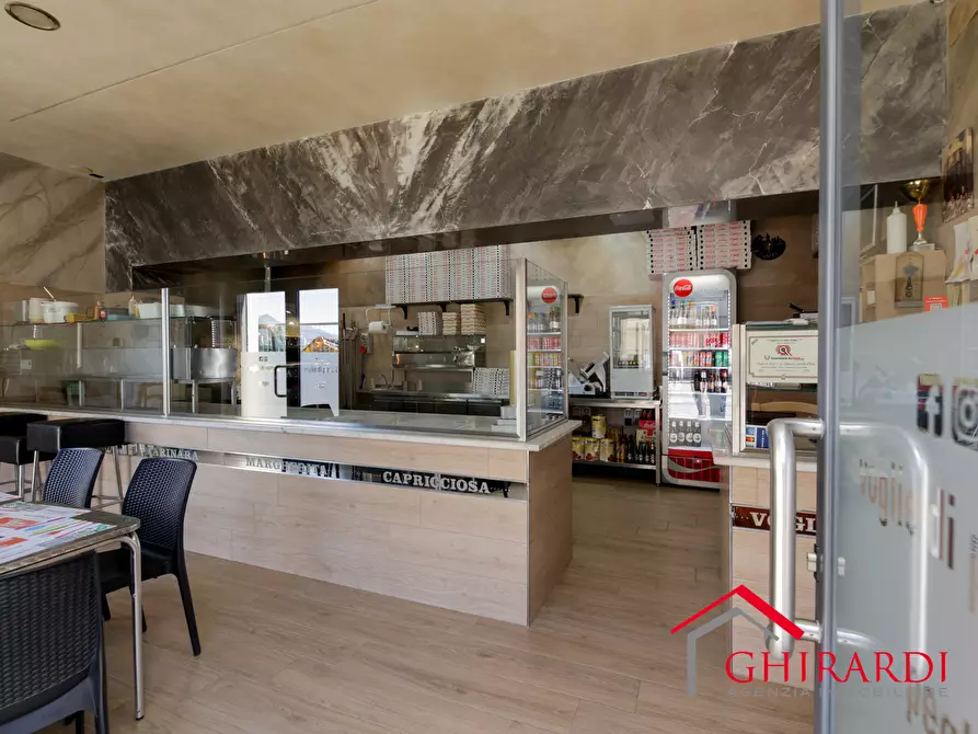 Immagine 6 di Pizzeria / Pub in vendita  in Lungomare di Pegli 39R a Genova