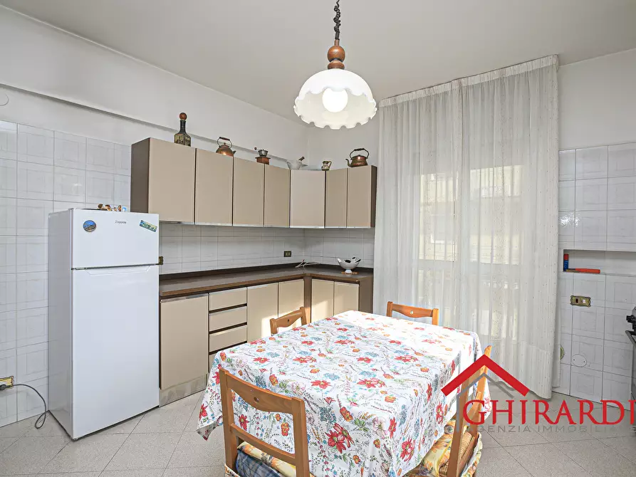 Immagine 9 di Quadrilocale in vendita  in VIA PAOLO TOSCANELLI 50 a Genova