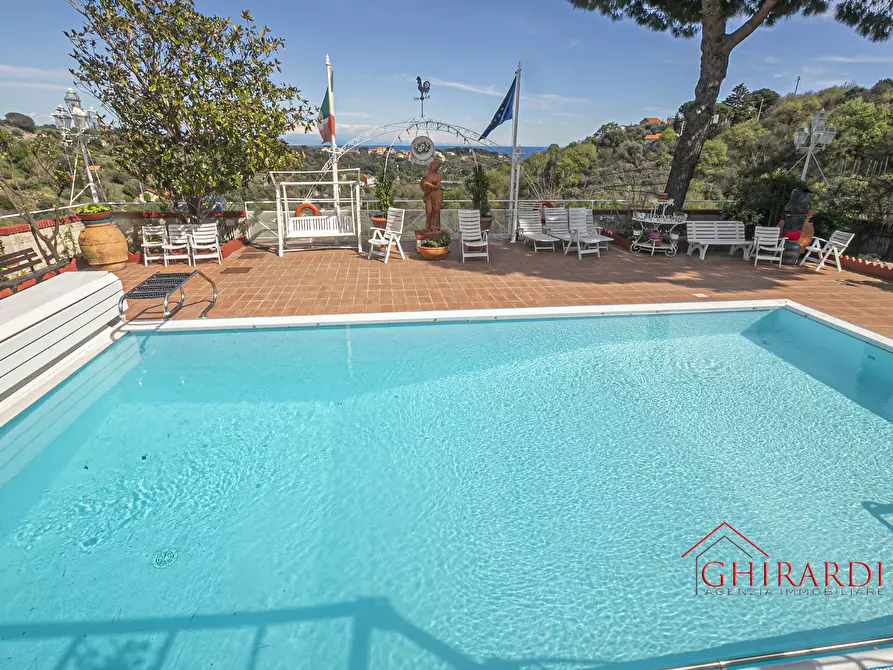 Immagine 68 di Villa in vendita  in VIA PECORILE a Celle Ligure